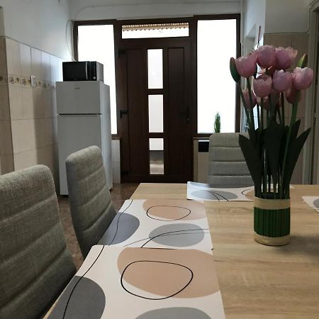 Appartamento Summer Apartman Hajdúszoboszló Esterno foto