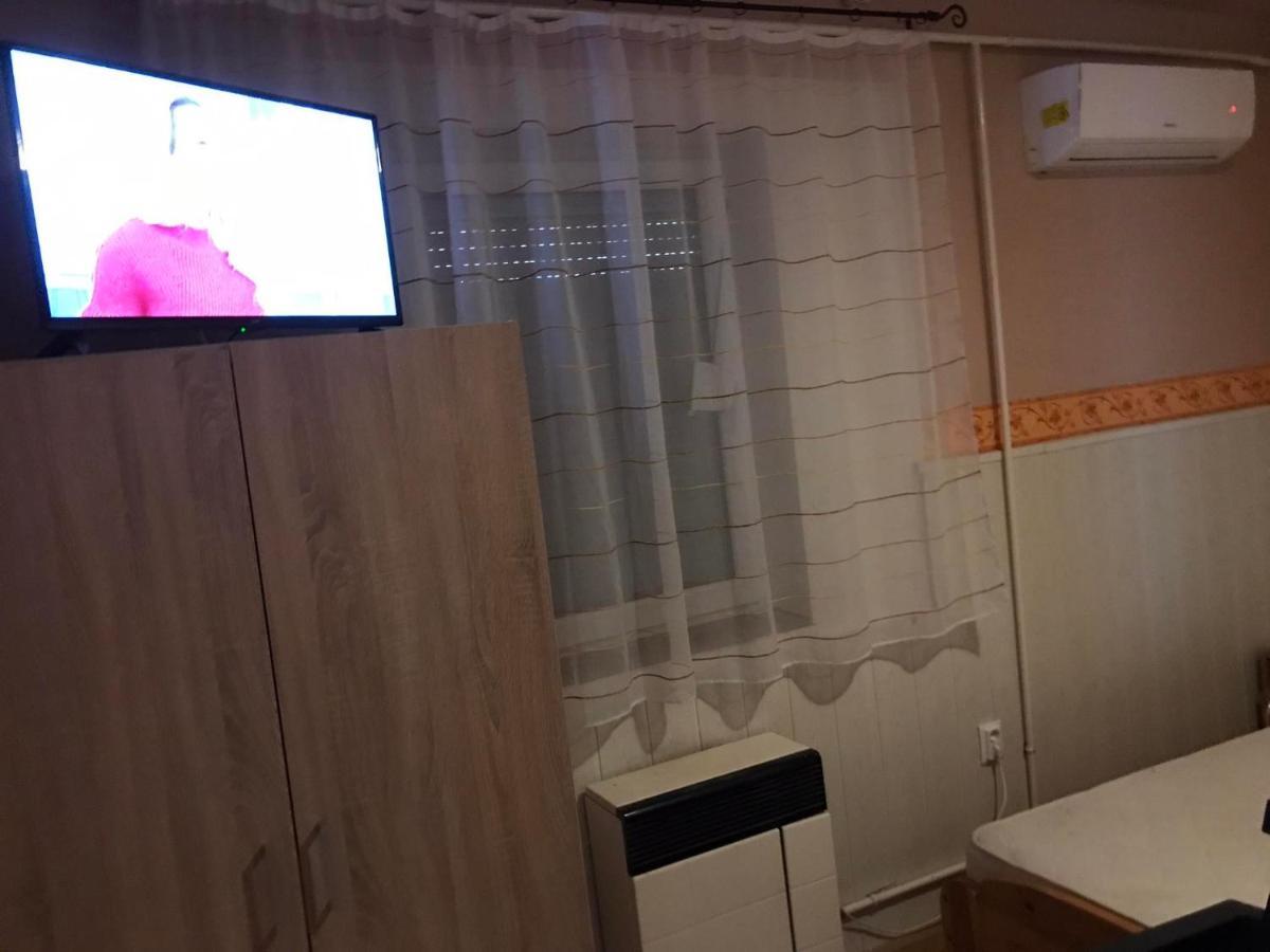 Appartamento Summer Apartman Hajdúszoboszló Esterno foto