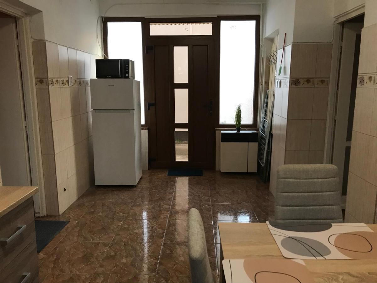 Appartamento Summer Apartman Hajdúszoboszló Esterno foto